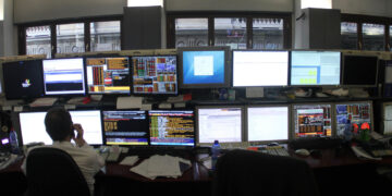 Lo spread fra Btp e Bund è sceso a 60,7 punti a fine giornata