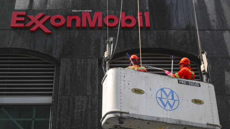 ExxonMobil entra nel mercato carburanti in Ecuador