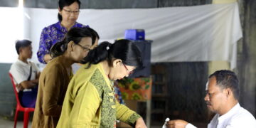 Aprono le urne in Myanmar, partito filo-militare è favorito