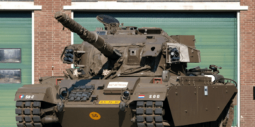 Borsa, i venti di pace affossano i titoli della Difesa: Fincantieri perde oltre 8%