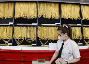 L’oro supera per la prima volta quota 5.000 dollari, per l’incognita Trump