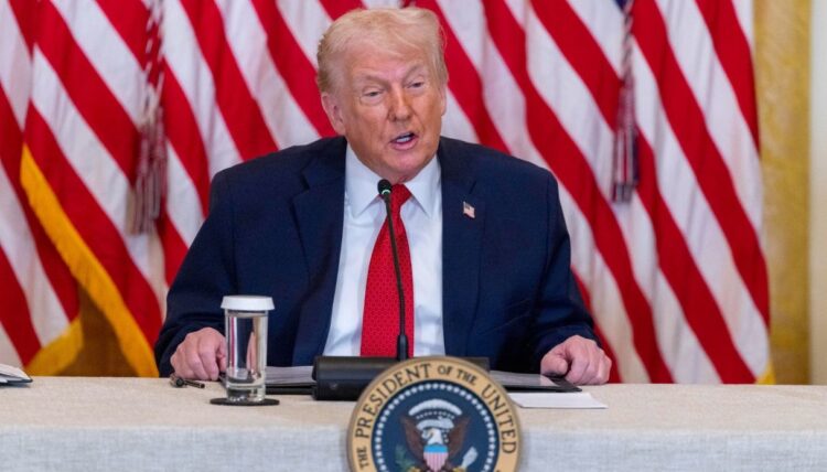 Effetto Trump: l’incertezza penalizza dollaro e Bitcoin, risale l’oro