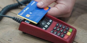 Pos, costi su del 22% per gli esercenti ma l’Italia è tra i Paesi con più terminali