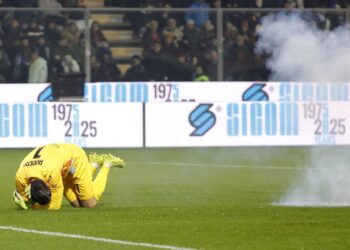 Petardo contro Audero, arrestato 19enne: è un ultras dell’Inter