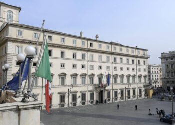 Sicurezza, governo accelera: oggi a Palazzo Chigi riunione su decreto