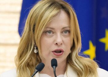 Iran, Meloni sente Erdogan e leader europei: “Italia farà la sua parte”. Allerta su energia e sicurezza