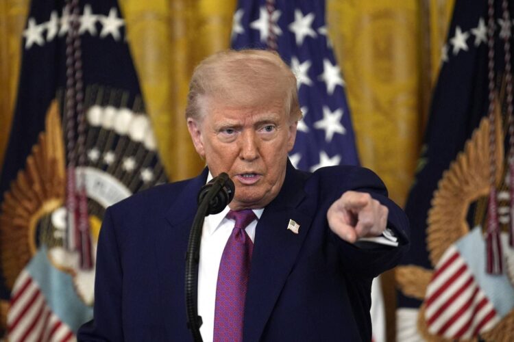 Iran, Trump chiede una coalizione: “Altri paesi mandino navi per aprire lo Stretto di Hormuz”