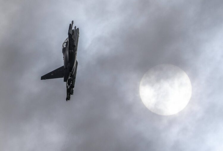 Iran, netto svantaggio aereo per Teheran: impiegati jet guerra Vietnam