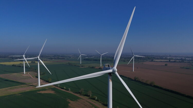 Elettricità futura, ‘4mila progetti rinnovabili pronti ma fermi per burocrazia’