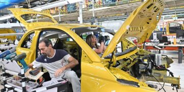 Stellantis ha chiesto la cassa integrazione per 1.074 operai di Mirafiori